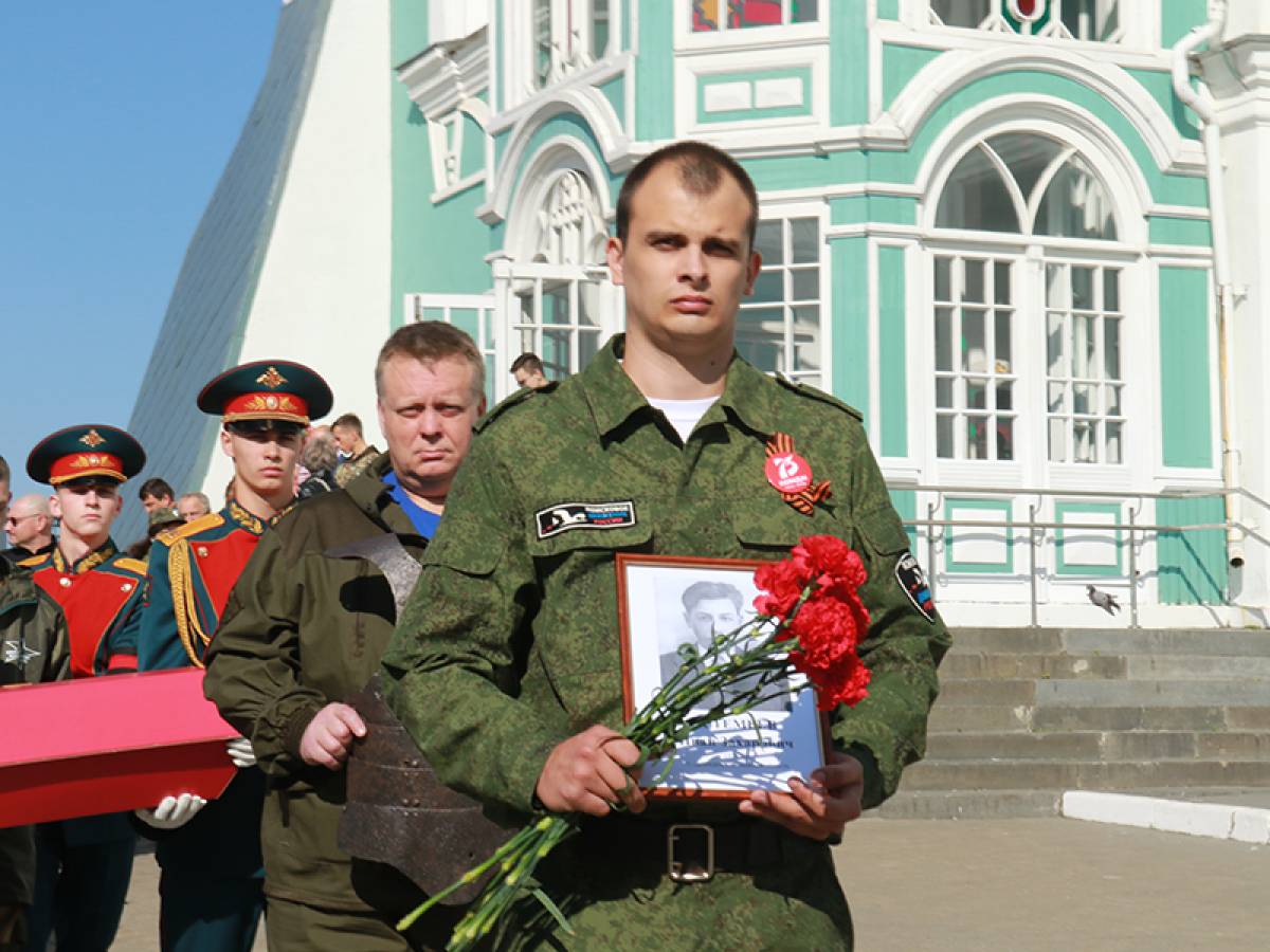 В Смоленске останки павших воинов передали для захоронения на родине