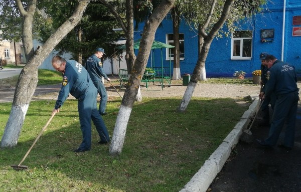Смоленские спасатели поучаствовали в акции «Зелёная Россия»