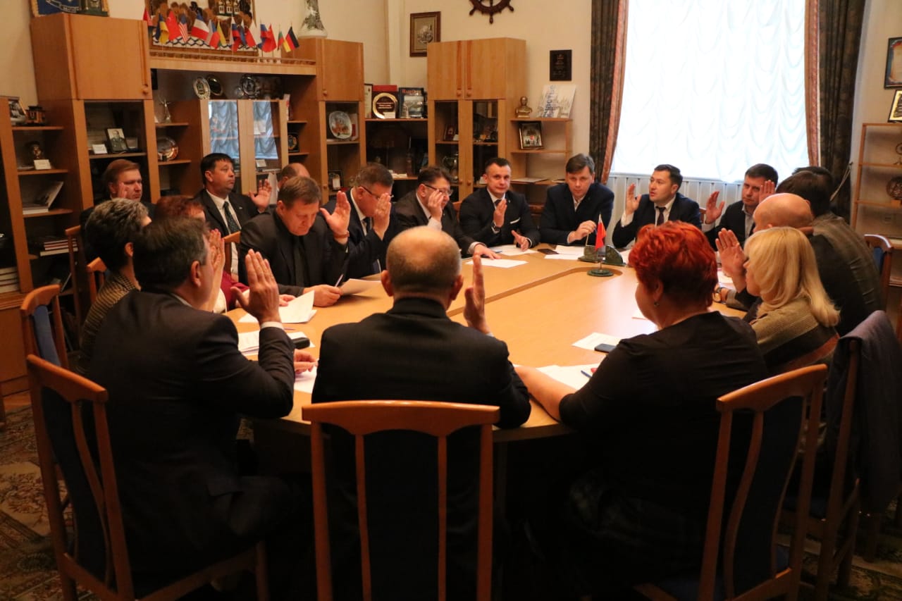 В Смоленске единороссы выдвинули кандидатуру на должность председателя горсовета