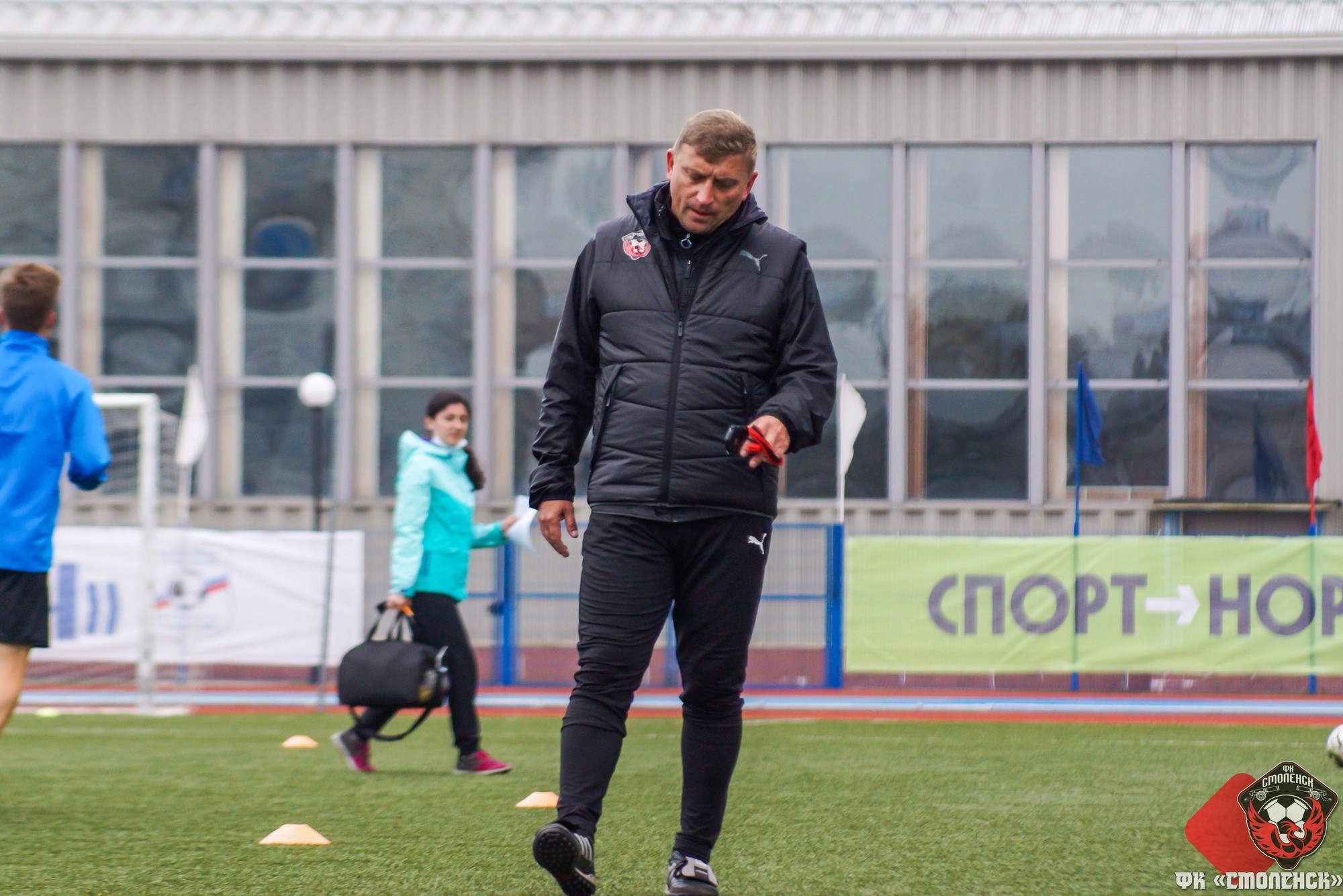 Сергей Гунько уходит с поста главного тренера футбольного клуба «Смоленск»