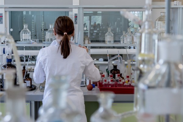 В лабораториях Смоленска провели свыше 147 тысяч тестов на коронавирус