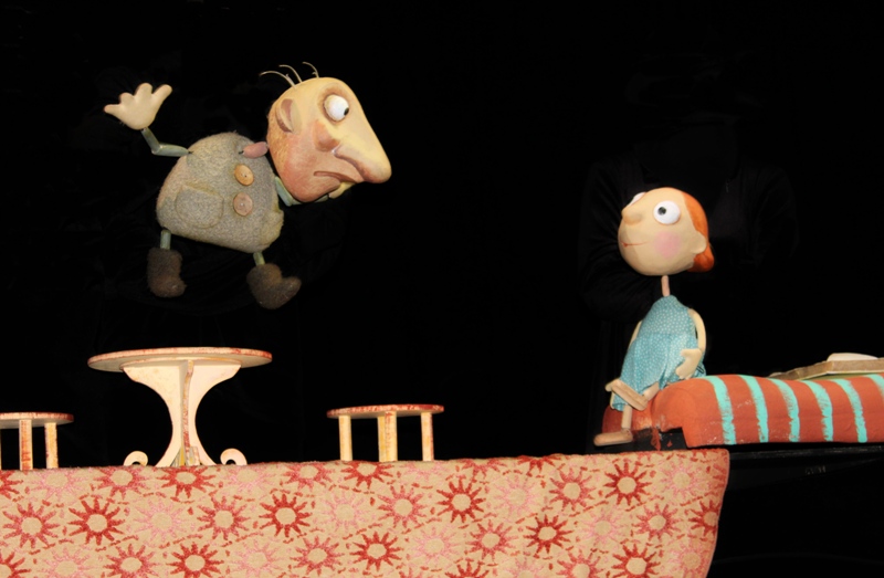 В Смоленске проект «Единой России» помогает областному театру кукол