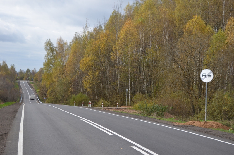 Ремонт дороги в Хиславичском районе вступил в завершающую фазу