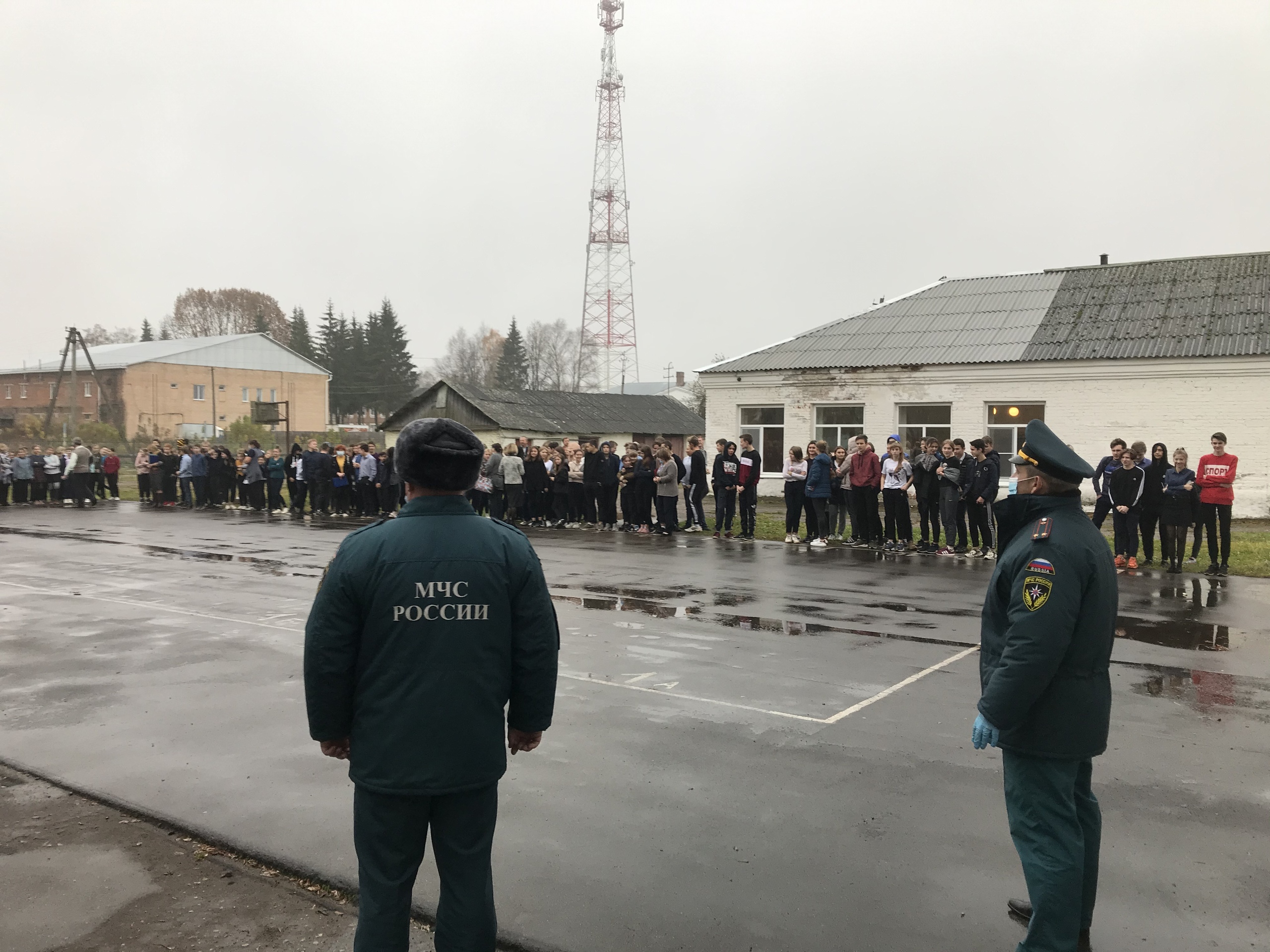 В Ельне эвакуировали здание школы