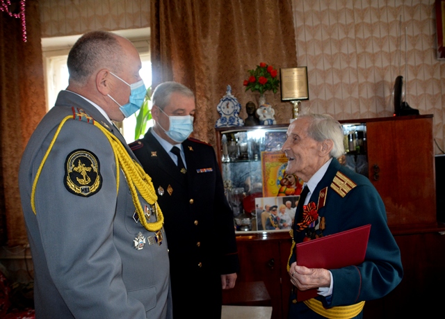 Ветерану органов внутренних дел Михаилу Павлову исполнилось 102 года