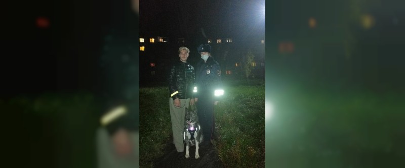 В Сафонове полицейские призвали владельцев собак стать более заметными