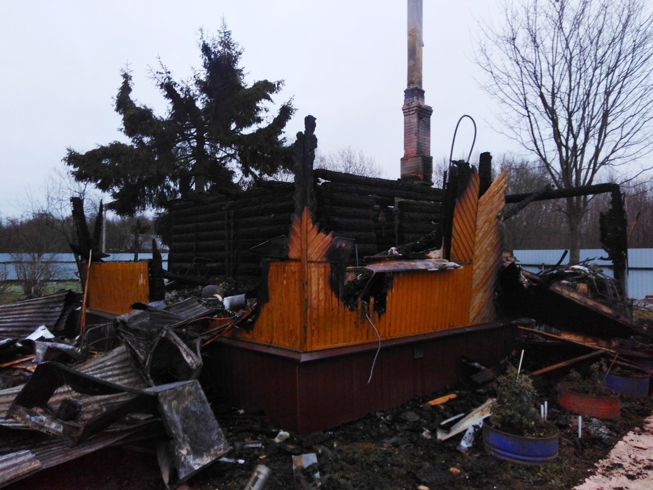 В Гагаринском районе горел жилой дом