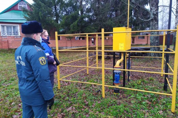 В Ярцеве проверили газовое оборудование на социально-значимых объектах 