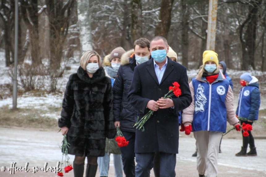 Андрей Борисов почтил память Неизвестного солдата в Реадовском парке