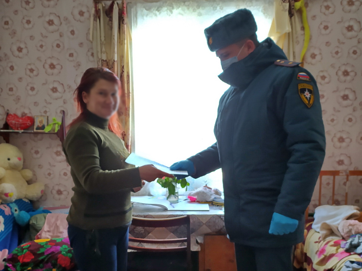 Спасатели напомнили Руднянским семьям о правилах пожарной безопасности