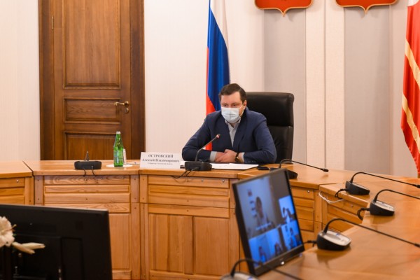Алексей Островский держит под личным контролем замену ФАПов на Смоленщине