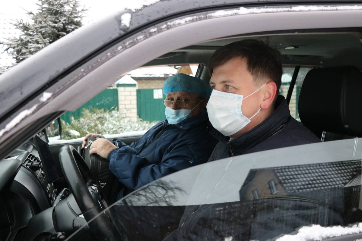 Смоленские автоволонтёры приходят на помощь медикам