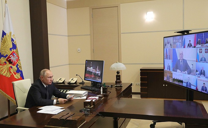 Владимир Путин поддержал предложение единороссов о выходном 31 декабря для всех регионов