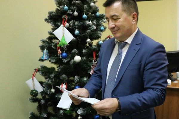 Игорь Титов присоединился к благотворительной акции «Ёлка желаний»
