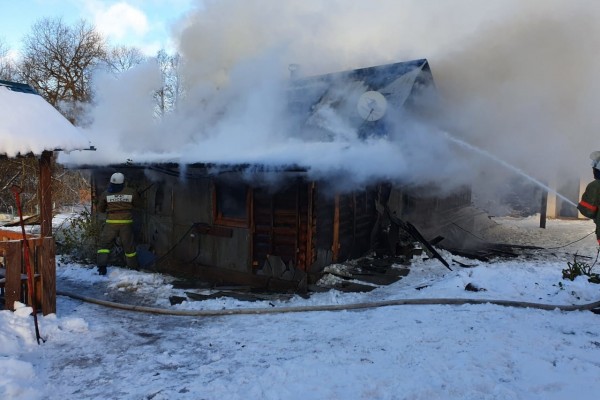 Пожар в посёлке Хиславичи унёс жизнь мужчины