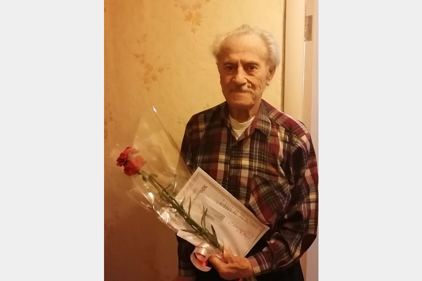 95 лет исполнилось жителю Ленинского района Смоленска