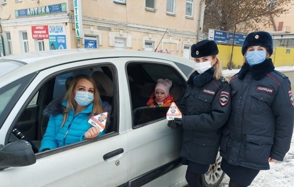 В Смоленске прошла акция «Ребенок – главный пассажир»