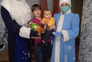 Шумячский Совет женщин организовал новогодние поздравления для детей