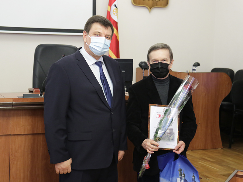 В Смоленской областной Думе наградили победителей журналистского конкурса
