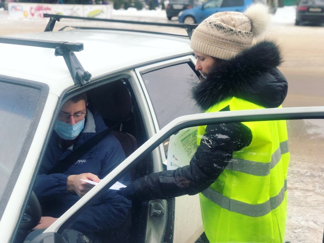 Жителям Хиславичей напомнили о мерах предосторожности в гололёд
