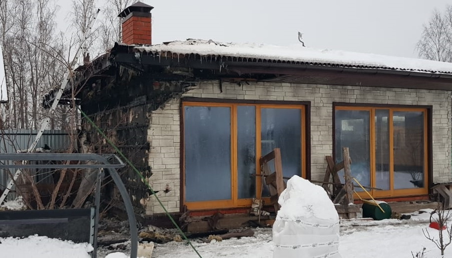 В Гагаринском районе горел домик для барбекю