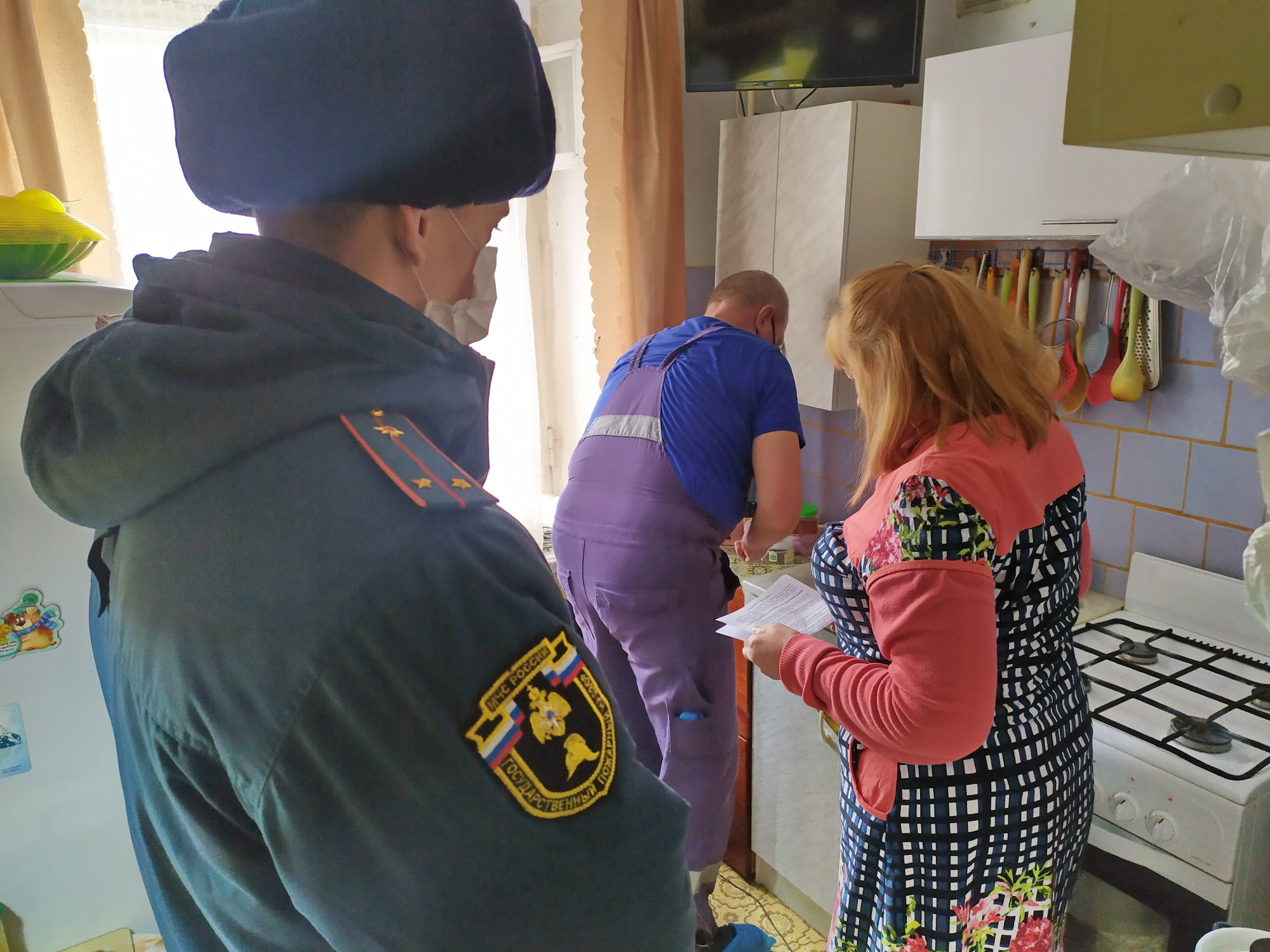 Жителям Ярцева напомнили о пожарной безопасности в быту