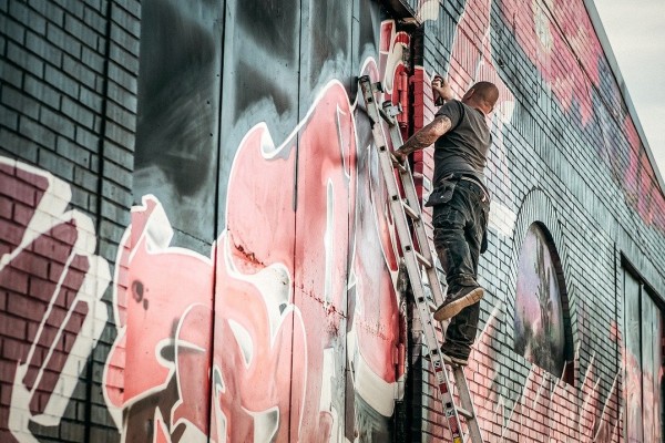 Смолян приглашают в первую школу граффити «Создавай»