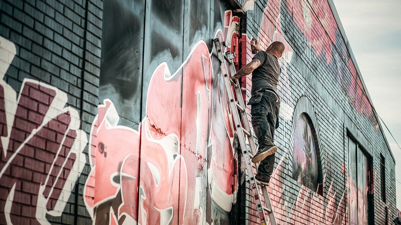 Смолян приглашают в первую школу граффити «Создавай»