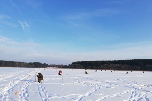 В Смоленске прошли соревнования по рыбной ловле