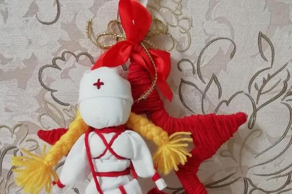 Елочная игрушка смолянки стала призером всероссийского онлайн-голосования 