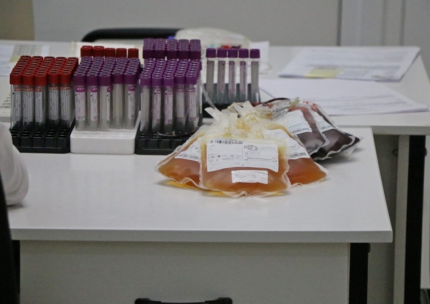 На Смоленщине доноры сдали более 600 литров плазмы с антителами к коронавирусу