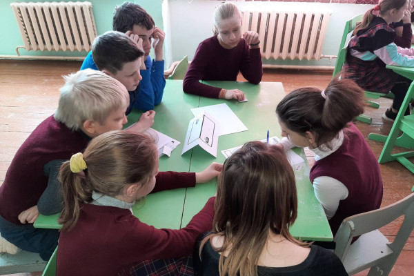 В Смоленской области ко Дню защитника Отечества провели серию интеллектуальных игр 