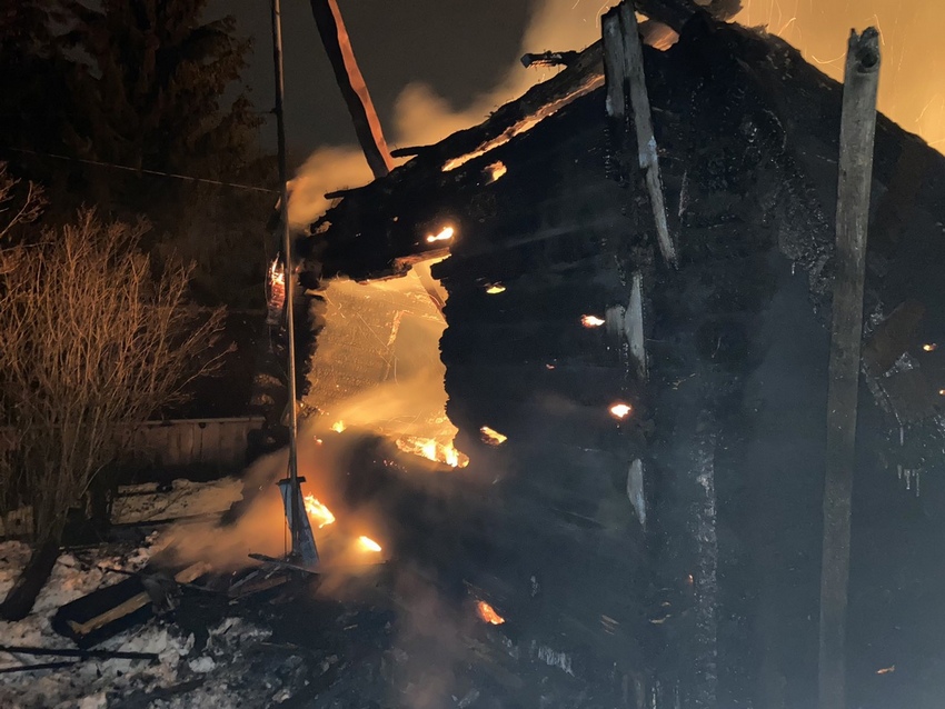 В Смоленской области сгорели два частных дома