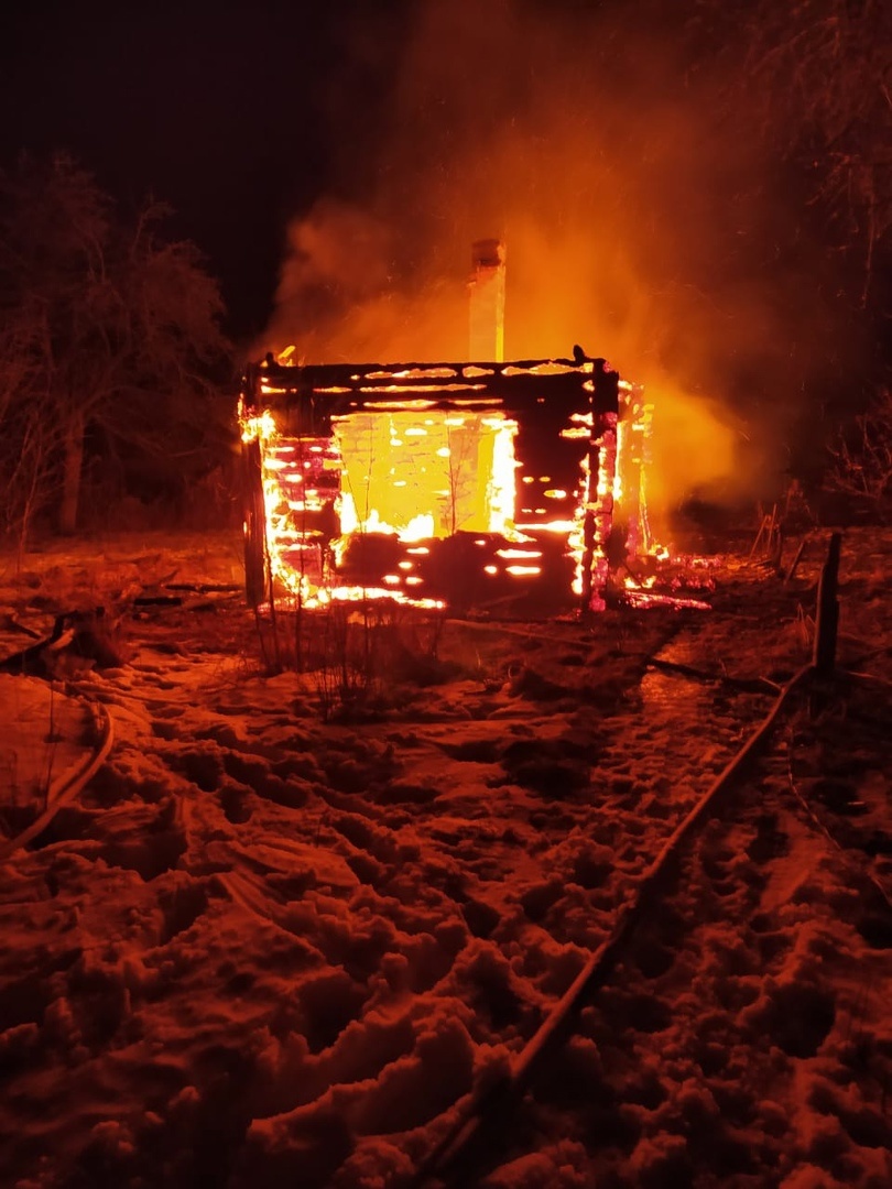 В Руднянском районе при пожаре погибла женщина