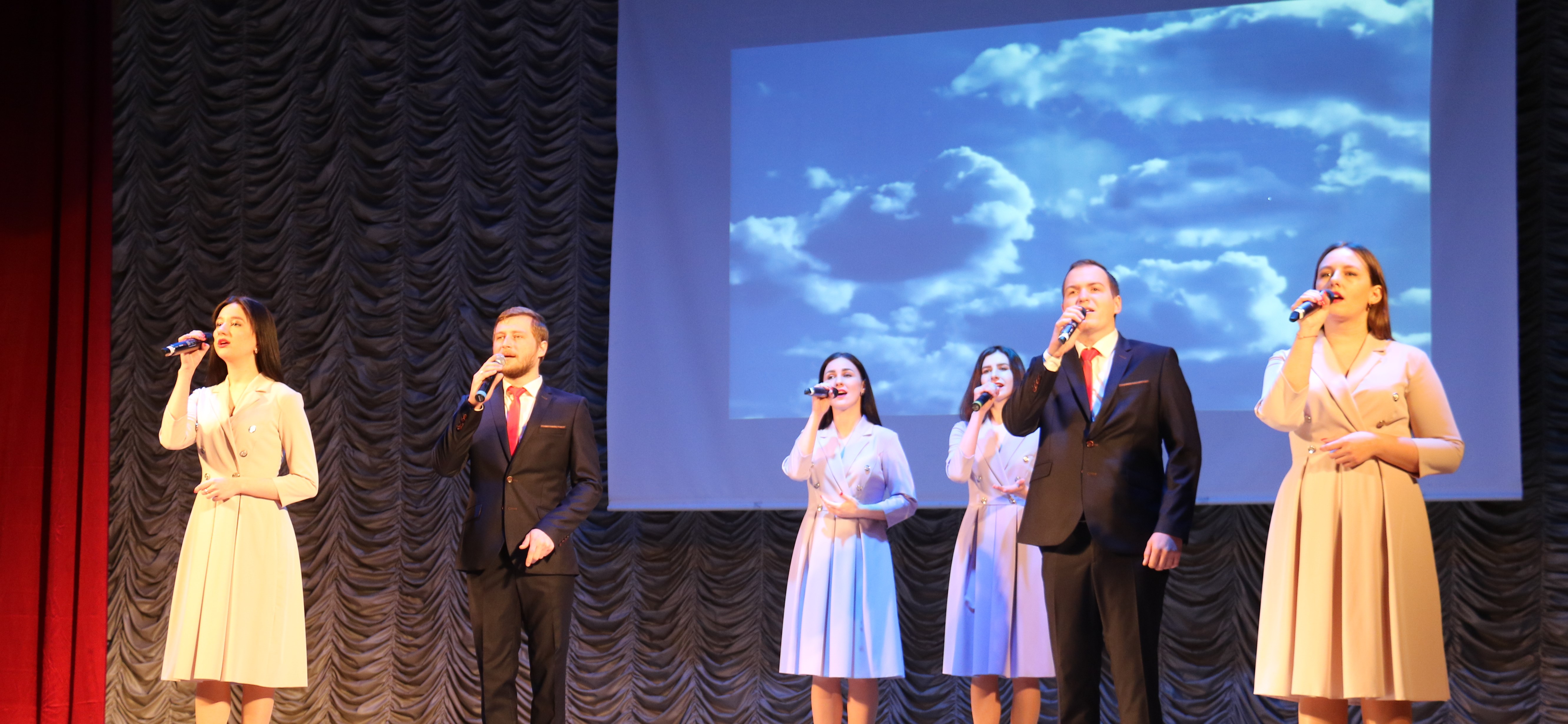 Фестиваль патриотической песни прошёл в городе Вязьма