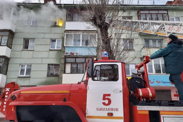 Стали известны подробности пожара в Смоленске, в котором погиб человек