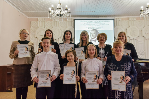 Юные смоляне стали участниками лекции-концерта «Русский соловей. Александр Алябьев» 