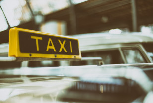 В Смоленске пассажир избил водителя такси