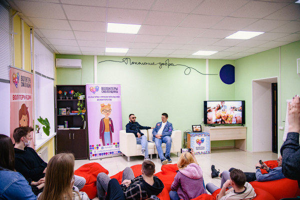 В Смоленске для волонтеров устроили вечер в стиле «Тавриды»