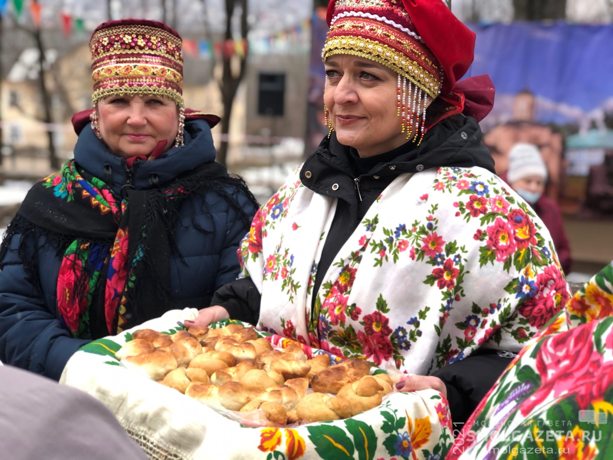 В Смоленске отметили народный праздник «Сороки»