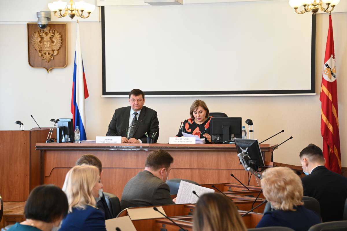 В Смоленской областной Думе обсудили поправки к закону «О занятости населения в Российской Федерации»
