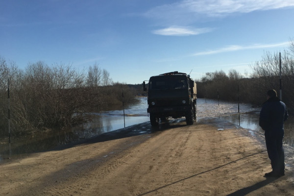 В Дорогобужском районе подтопило автодорогу