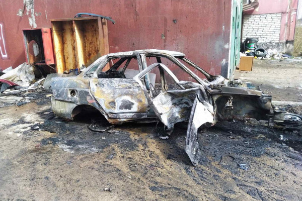 В Смоленске на улице Смольянинова сгорела «Lada Priora»
