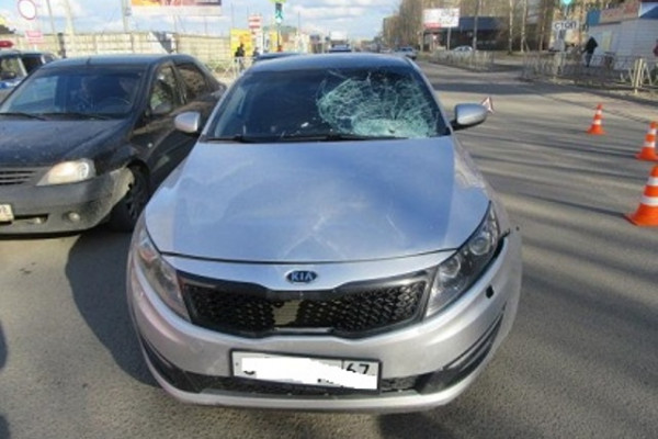 На улице Попова в Смоленске пешеход попал под автомобиль