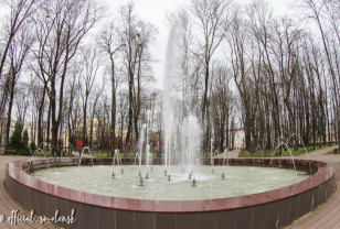 Городские фонтаны в Смоленске начинают работать