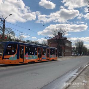 В Смоленске начал курсировать туристический трамвай