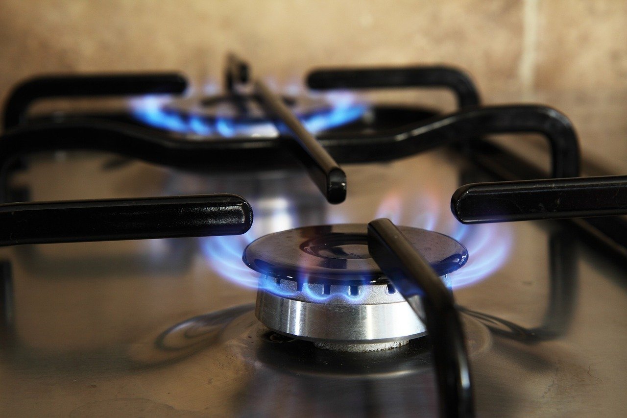 Какие дома в Смоленской области могут бесплатно подключить к газу