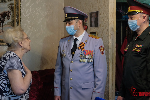 Смоленские росгвардейцы приняли участие в акции «Помним и благодарим»