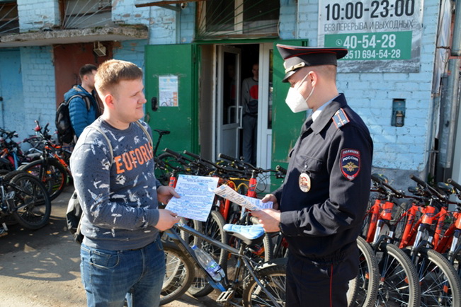 Смоленские полицейские напомнили основные правила сохранности велосипедов