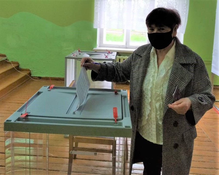 В Демидовском районе жители выбирают своего депутата в региональном парламенте